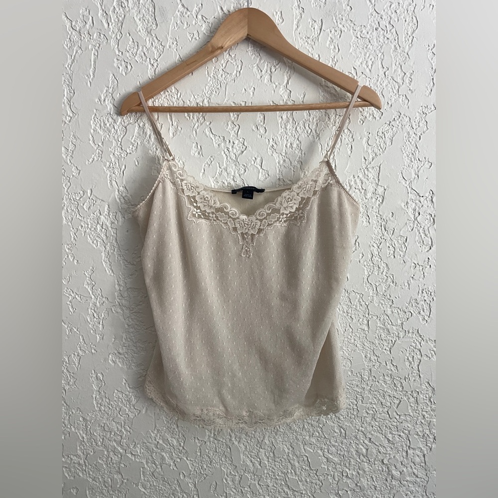 Express Y2K Vintage Romantic Textured Lace Cream Cami Top